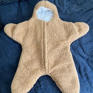 Adorable tan starfish baby suit (warm!!)